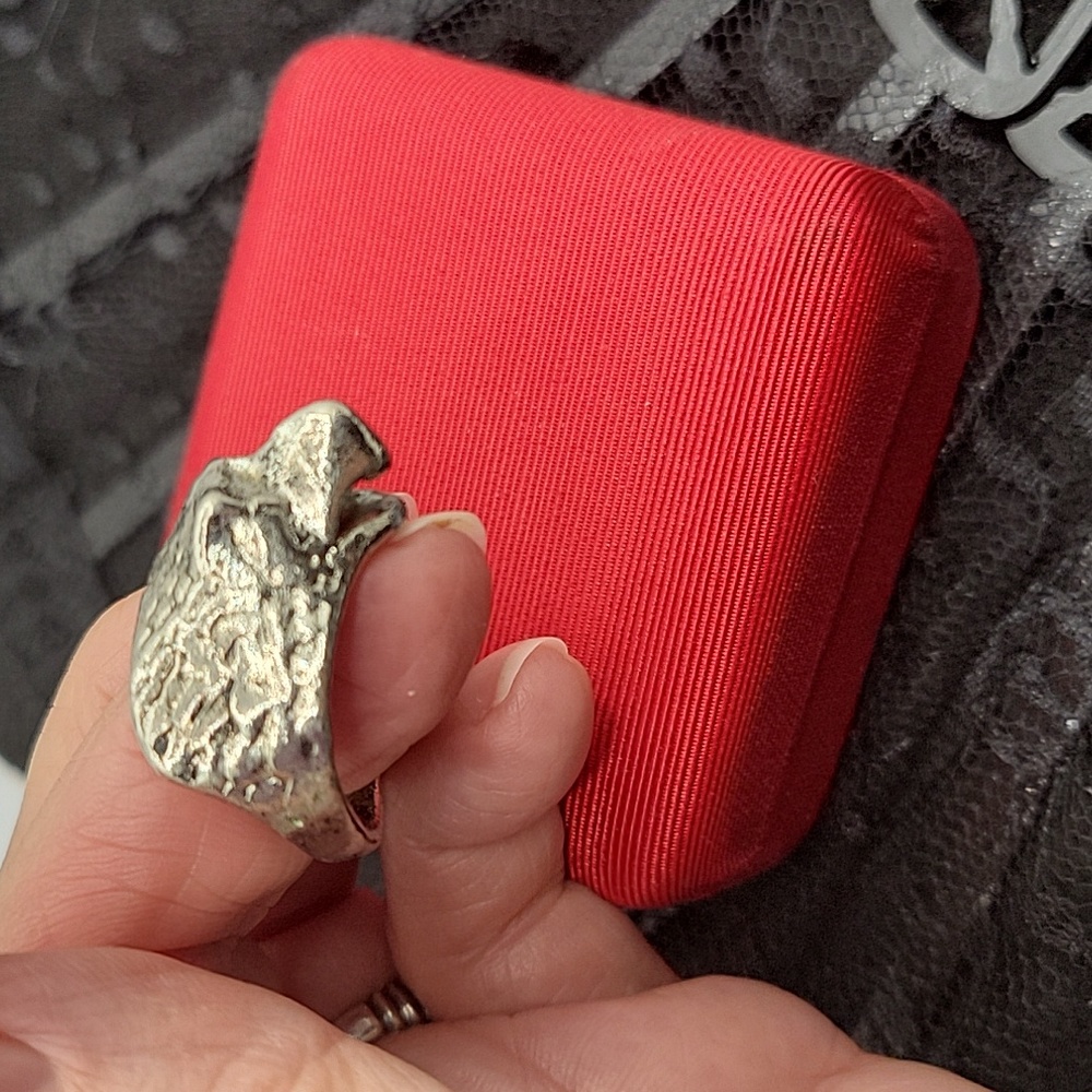 Vintage Eagle Ring - image 3